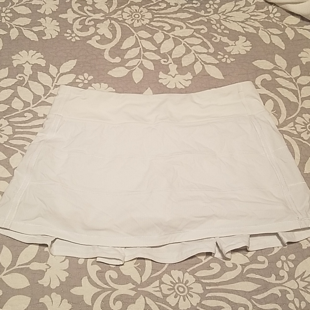 White lululemon skort